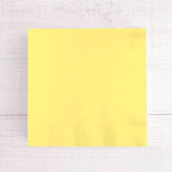 Servilletas de papel amarillo claro